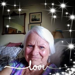 Meet your Posher, Sandra